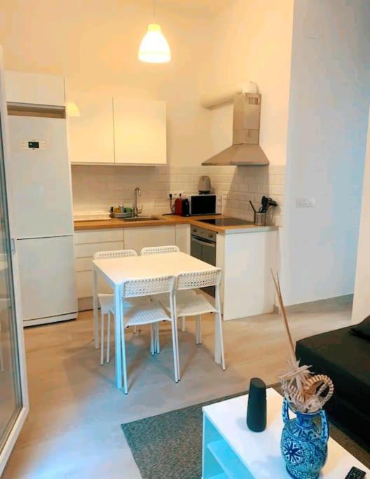 Apartamento En La Playa Las Arenas +Wifi+Ac Valencia Exterior photo
