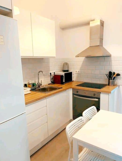 Apartamento En La Playa Las Arenas +Wifi+Ac Valencia Exterior photo